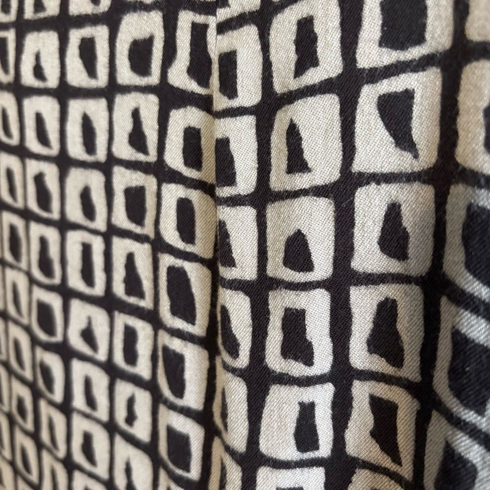 Vintage Express Brown Abstract Print Midi Pencil Skirt Sz 9/10 - Picture 2 of 8